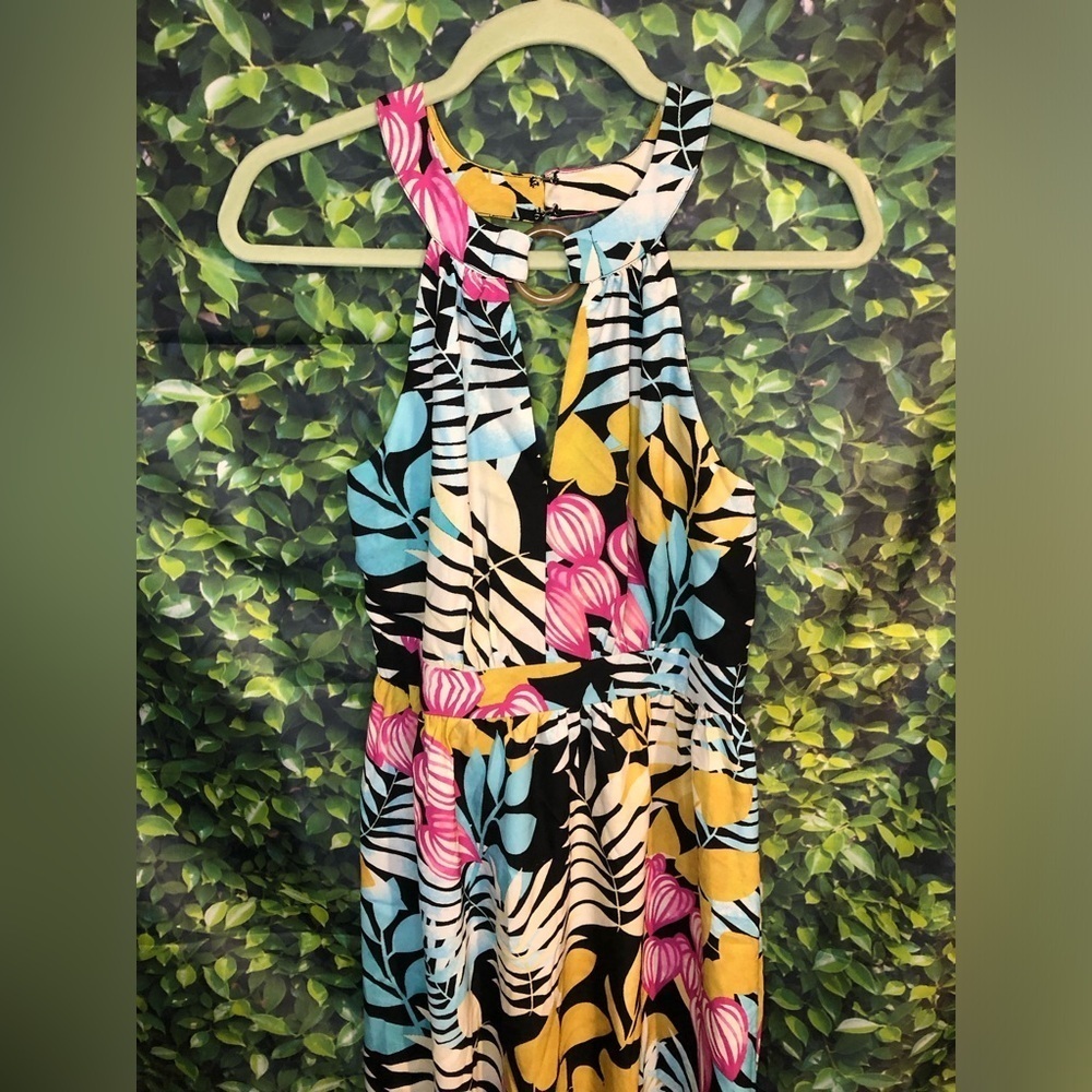 Colorful Halter Neck Dress - Picture 7 of 16